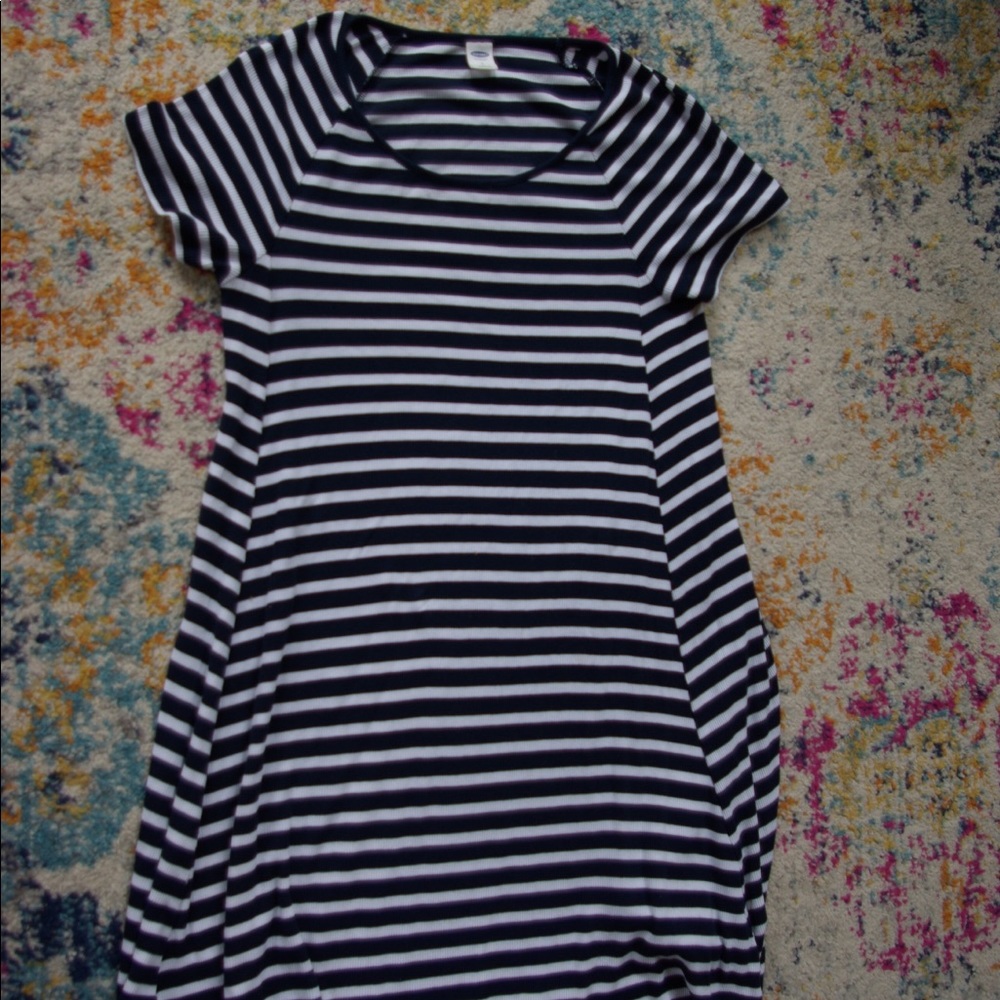 Cute Old Navy swing dress.